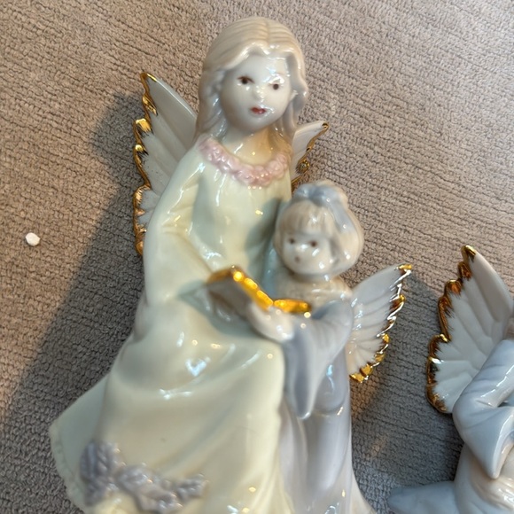 Russ Berrie & Co Figurine - Picture 3 of 8